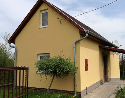 Közvetlen vízparti, Árnyasfűz horgász nyaraló a Körös Peresi-holtágán