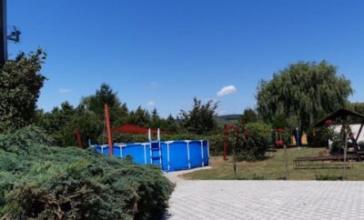 Gyöngy-ház, önálló medencés nyaraló a Balaton közelében (Szőlősgyörök)