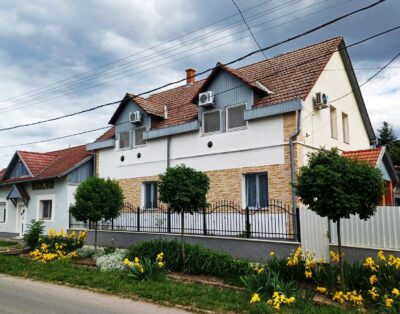 Tisza-tó Abádszalók Unicum Apartmanok és Vendégház