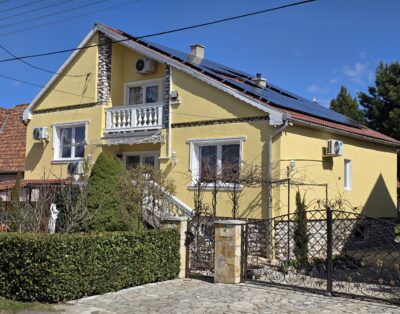 Liget Nyaralóház és Apartman a Szalajka-völgy kapujában