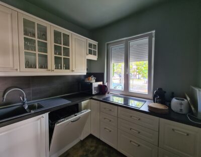 Zamárdiban 200 méterre a szabadstrandtól 2 szintes nyaraló!