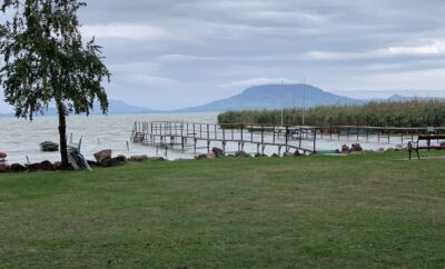 Balatonfenyvesen 4 férőhelyes vízparti apartman