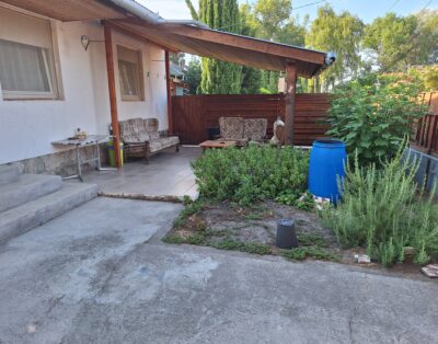 Fonyódon a Jászai utcában modern 2 különálló apartman