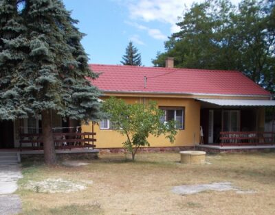 Fonyódliget, Mecsek nyaralóház